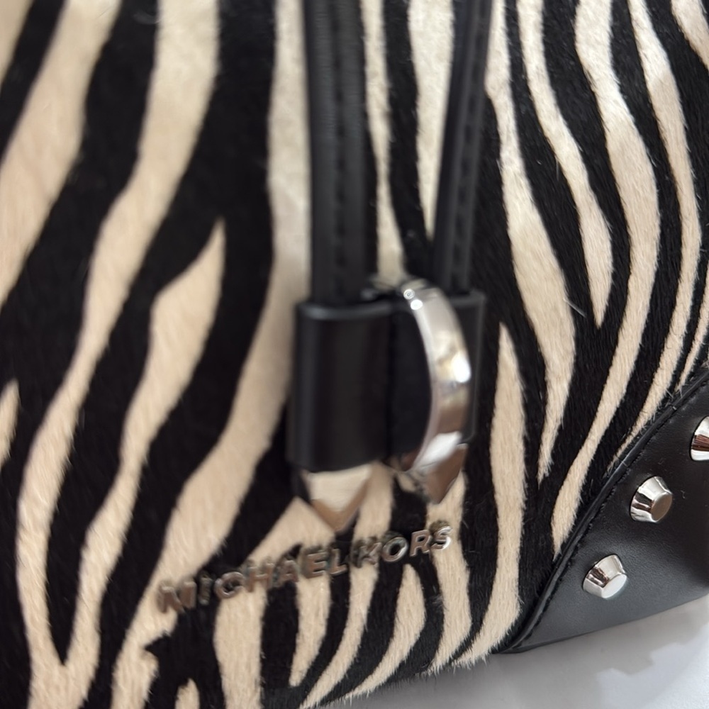 MICHAEL KORS Mercer Gallery Satchel Bucket - Picture 15 of 15